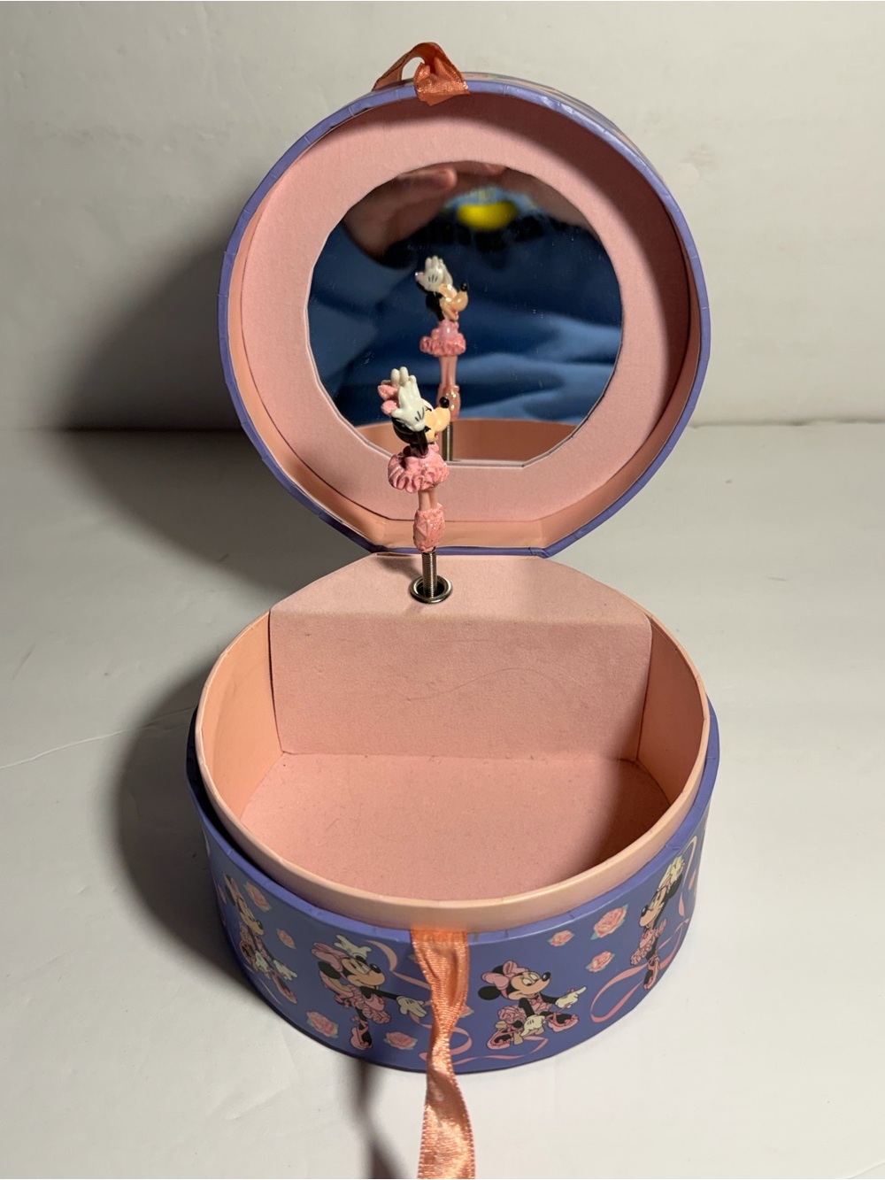 Minnie Mouse Round Musical Jewelry Box - Pink & Lavender tested and works